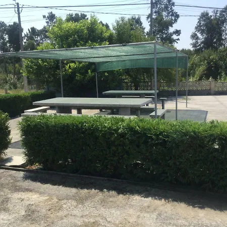 別荘 A Casa Do Lareiro