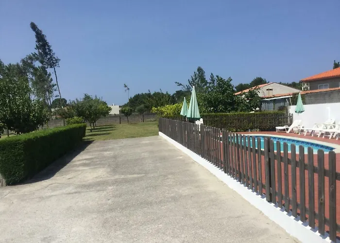 別荘 A Casa Do Lareiro